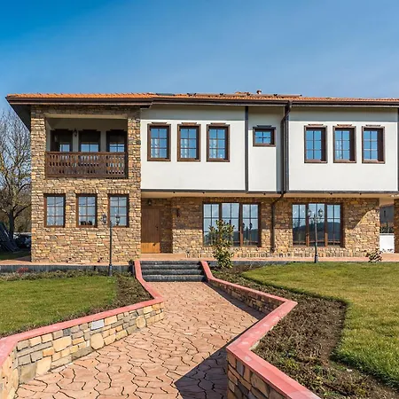 Villa арт къща за гости ноарт, село бероново Beronovo